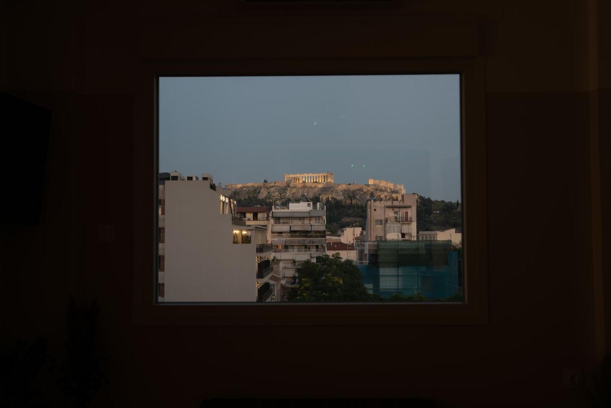 Apartament Stunning Acropolis View - 500m Metro - At Historical Center